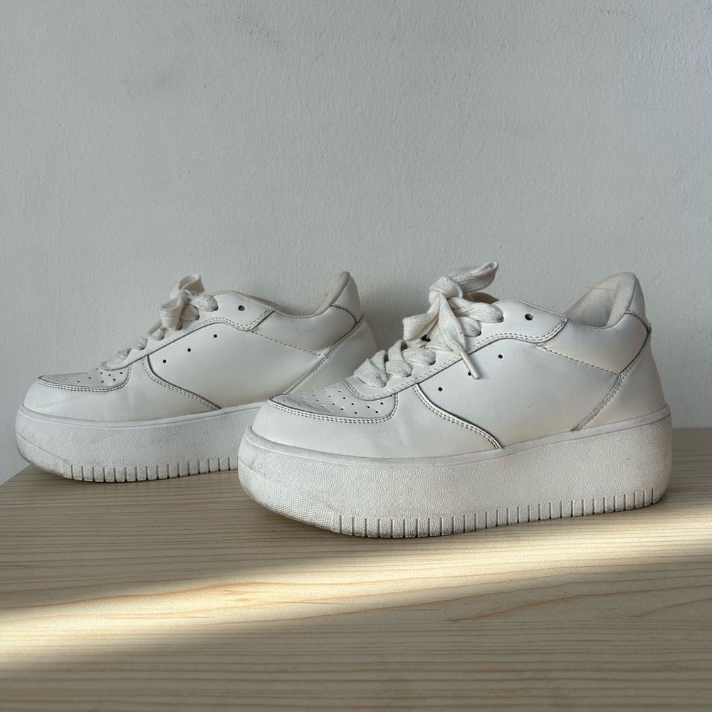 Steve Madden Women's White Platform Sneakers